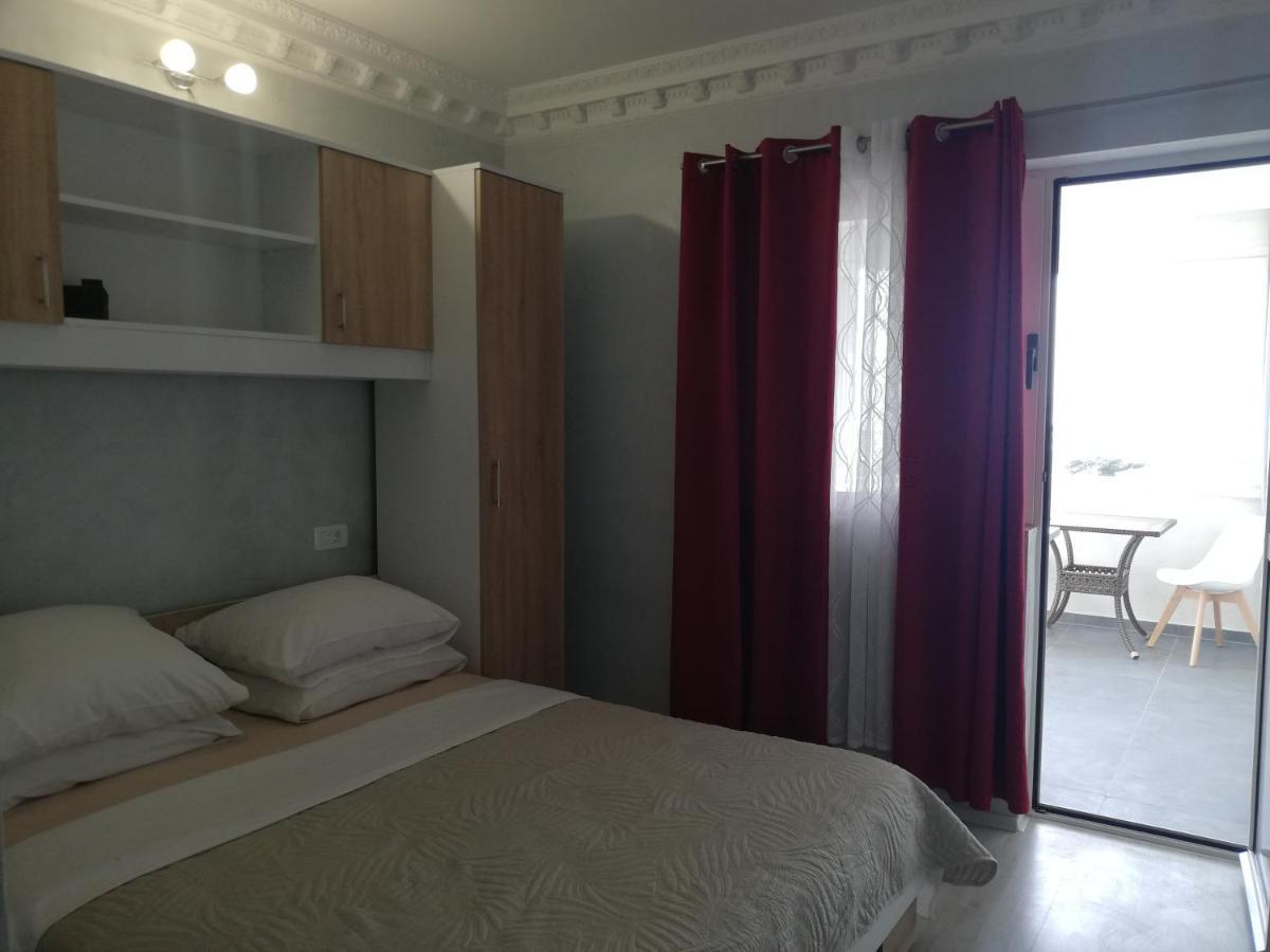 Apartmani Zoran Bilic Promajna Ngoại thất bức ảnh